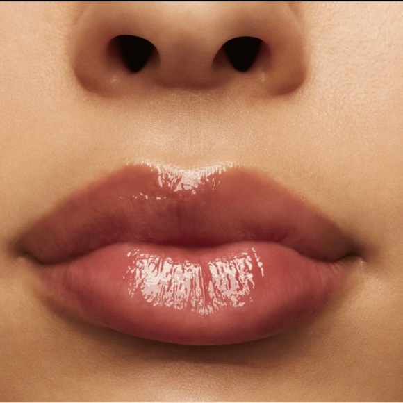 COPY - MAC Squirt Plumping LipGloss Stick (Lower Cut).NWT - Picture 2 of 9